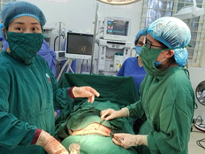 Lorem ipsum dolor sit amet, consectetur adi piscing elit. Proin nunc diam, scelerisque ut eros at 3